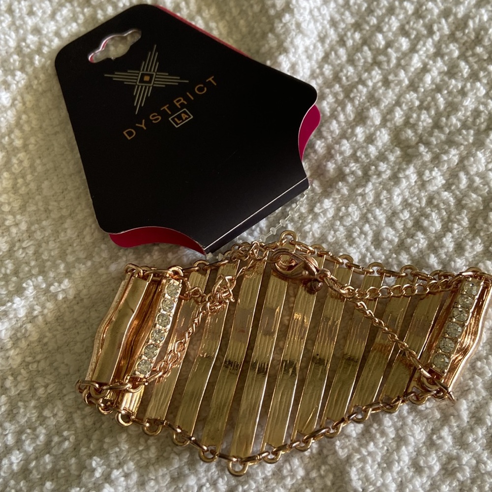 Gold and Rhinestone bracelet - Picture 4 of 4
